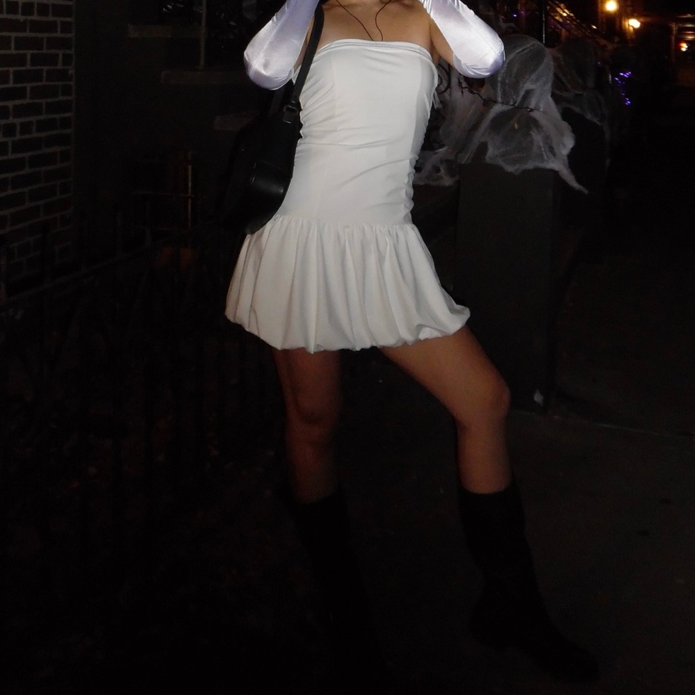 White strapless bubble dress